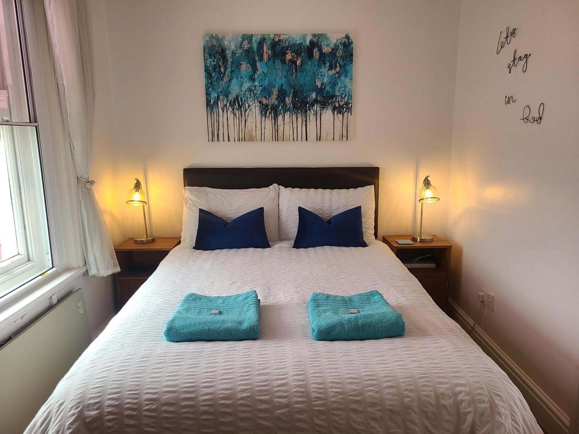 Vale View Apartment, Prestatyn, North Wales - A Stylish, Dog-Friendly Holiday Let Just A 5 Min Walk To Beach & Town! Dış mekan fotoğraf